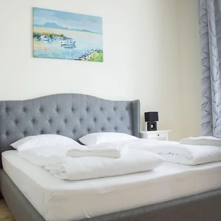 Fontana * 巴拉顿菲赖德