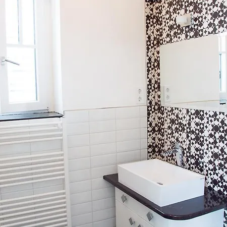 Fontana * 巴拉顿菲赖德