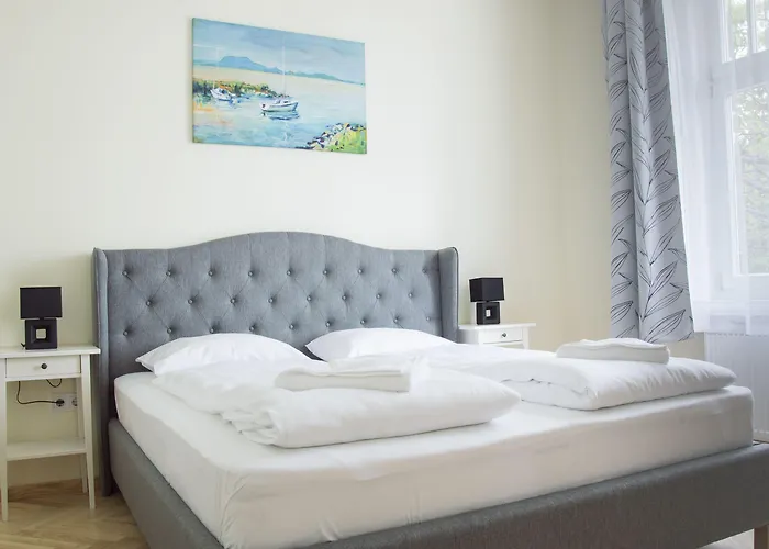 Fontana * באלאטונפורד