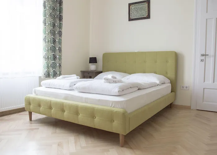 Fontana באלאטונפורד